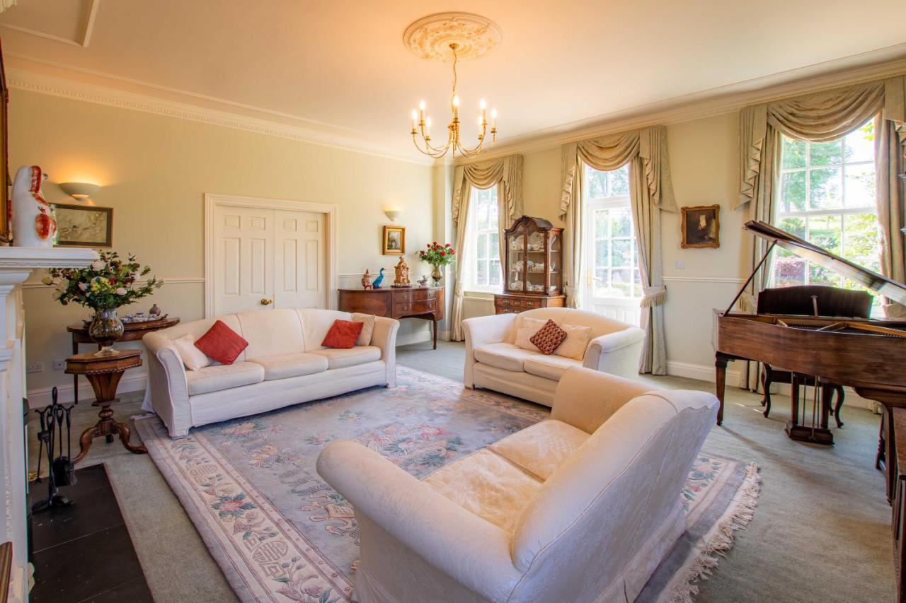 Austons Down Farm B&B Claverdon Dış mekan fotoğraf