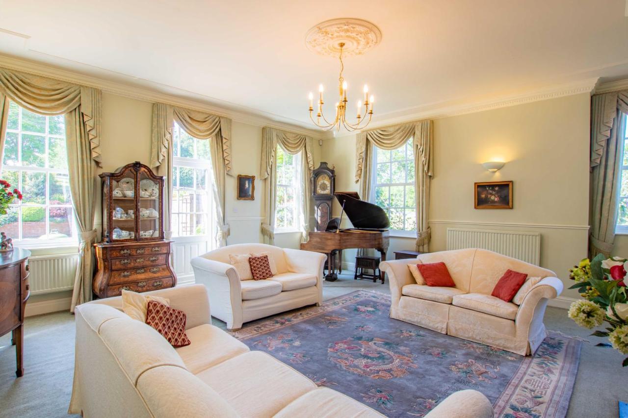 Austons Down Farm B&B Claverdon Dış mekan fotoğraf