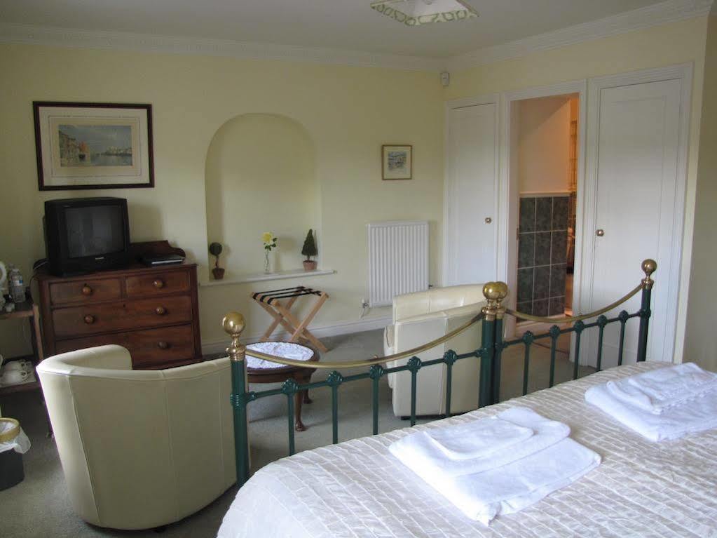 Austons Down Farm B&B Claverdon Dış mekan fotoğraf